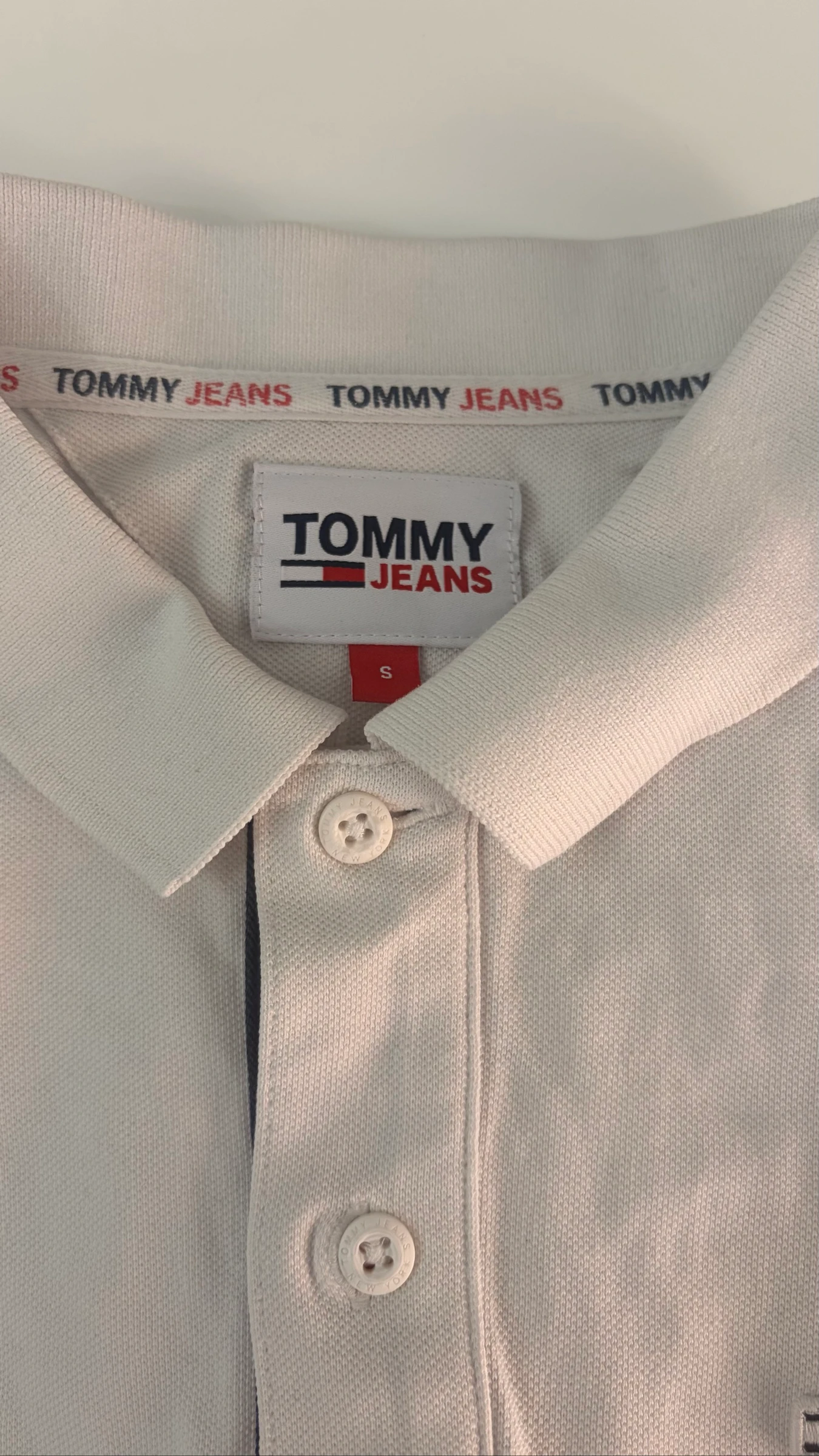 Polo Tommy Hilfiger homem branco tamanho P – Logo bordado – bom estado – photo 8